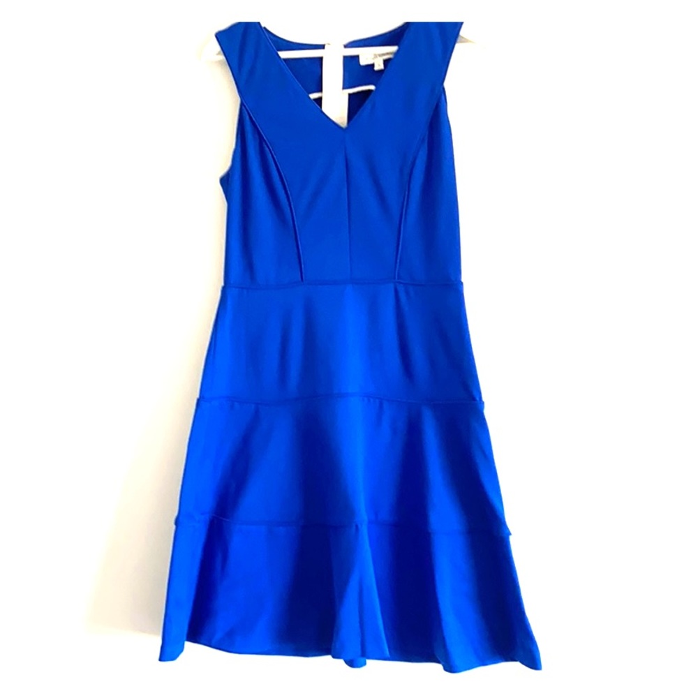 Banana Republic Blue tiered v neck dress